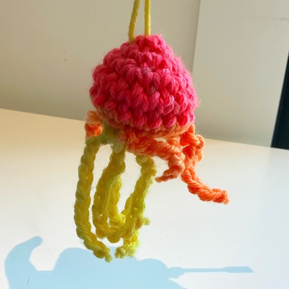 Cute jellyfish keychain - Picture 1 of 1